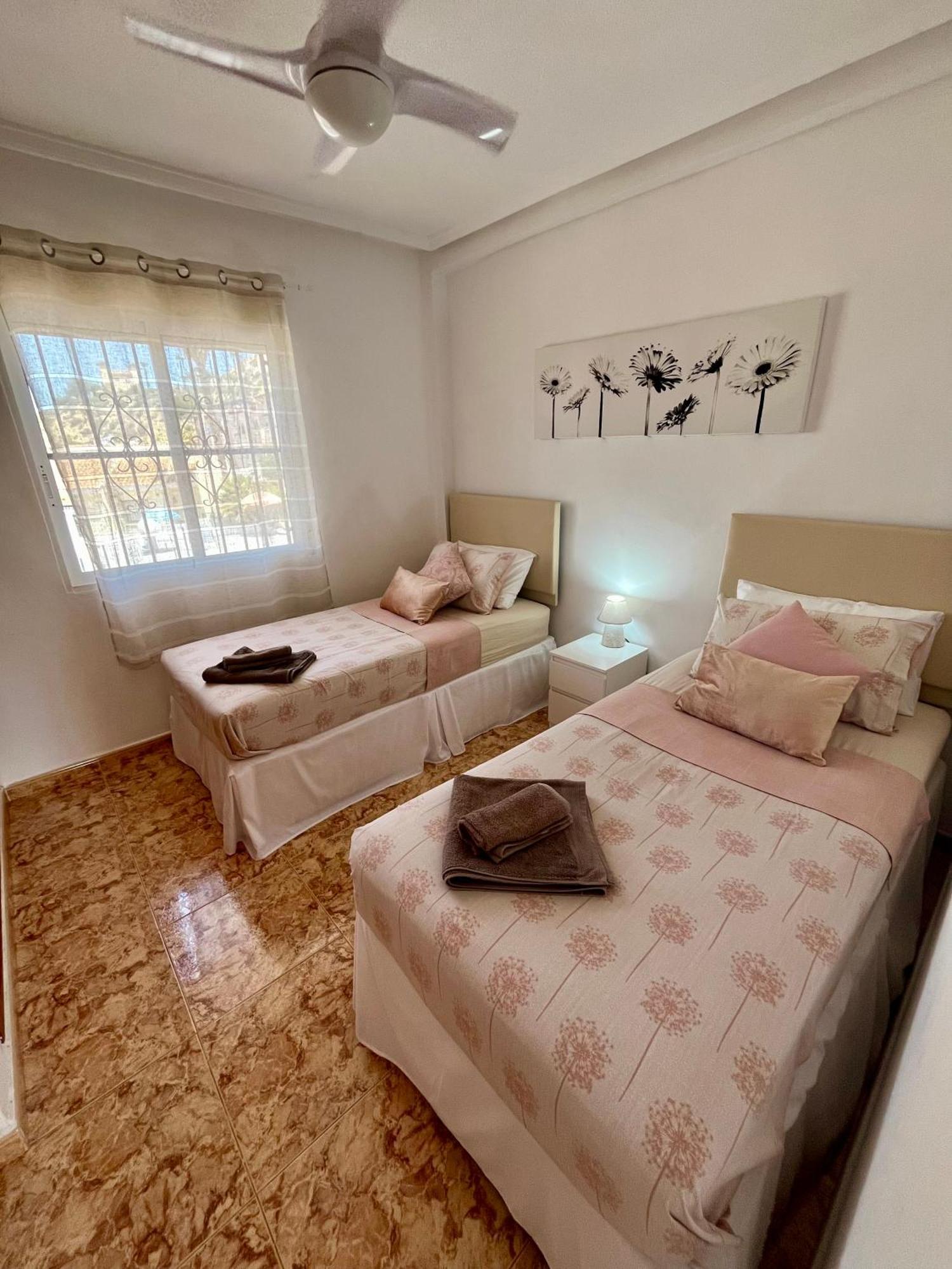 Tranquil Self Catering Golf Course Apartment Alicante Dış mekan fotoğraf